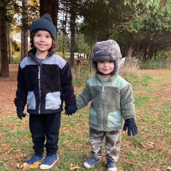 Meet your Posher, Andrea - Picture 5 of 15